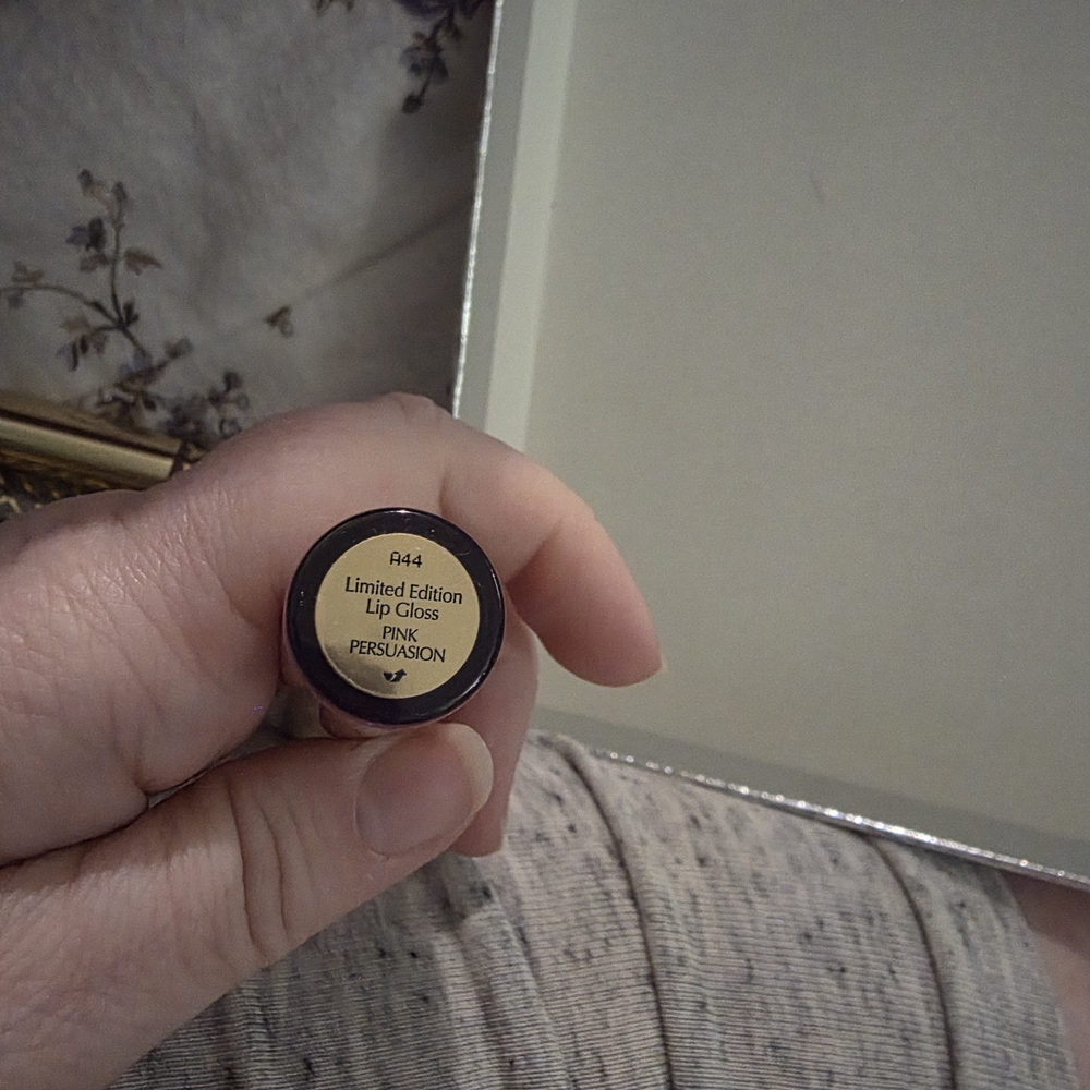 Estee Lauder Lip Gloss Set - Picture 9 of 9